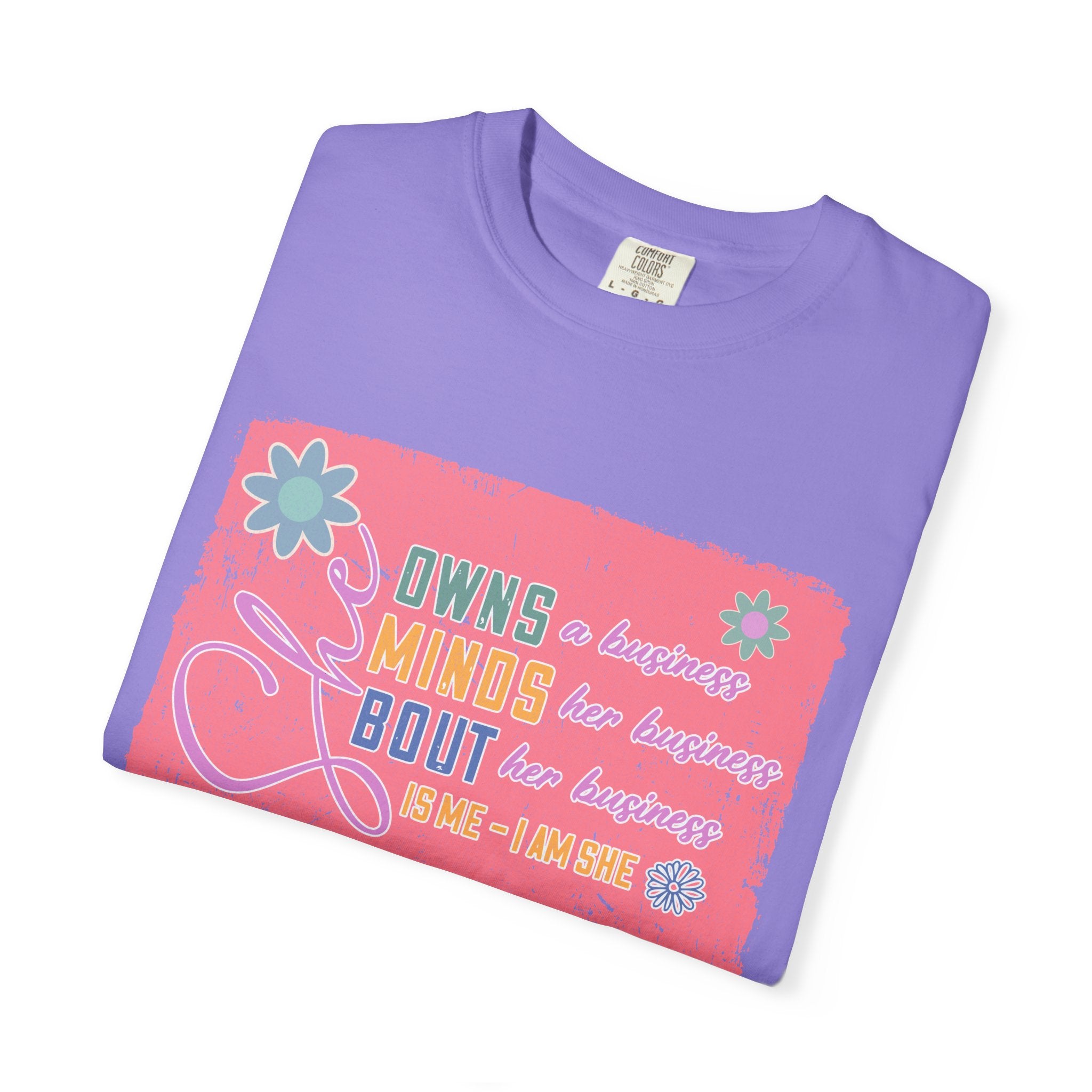 Textured She Owns Minds Her Business T-Shirt —  Floral Retro Design