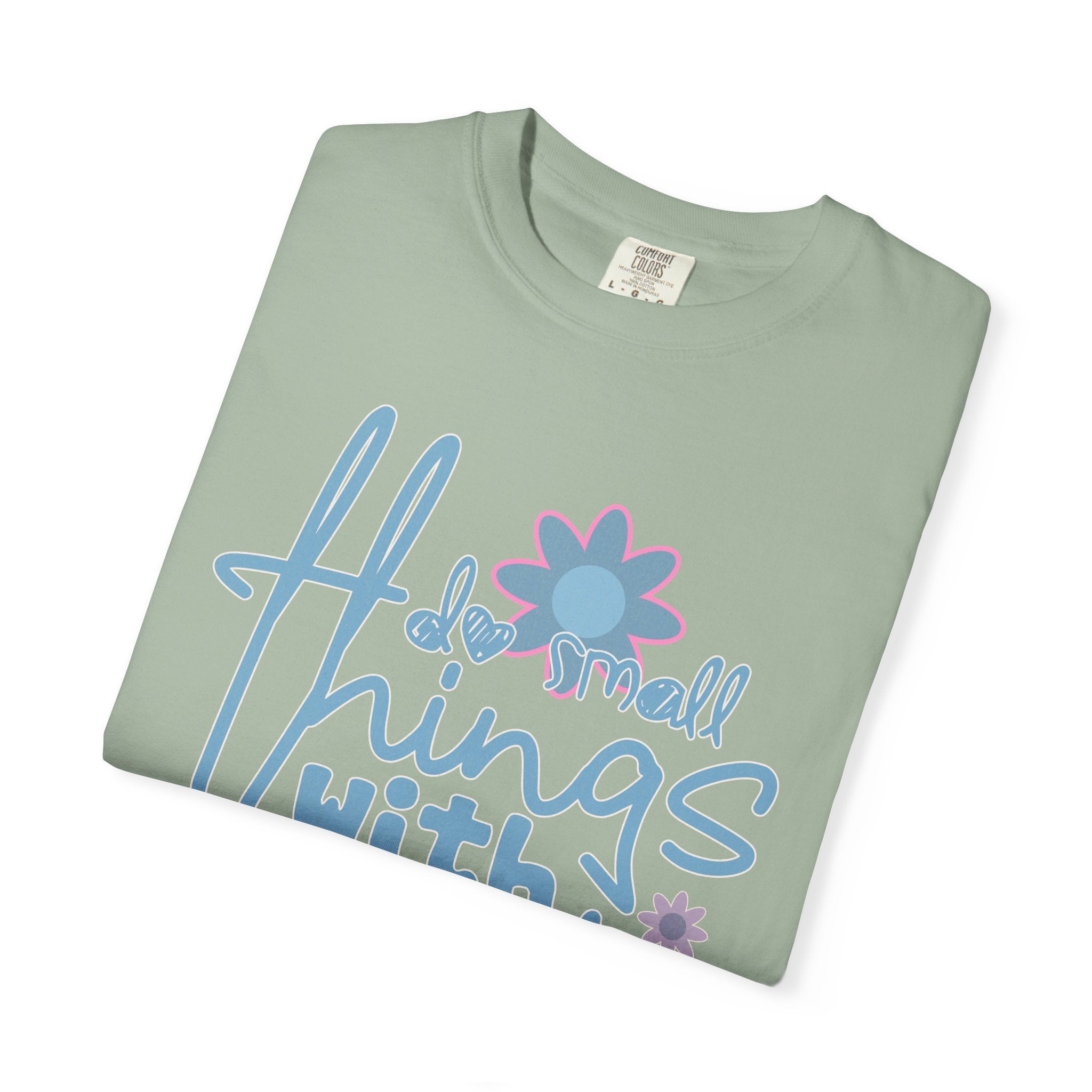 Textured Retro Great Love Graphic Tee