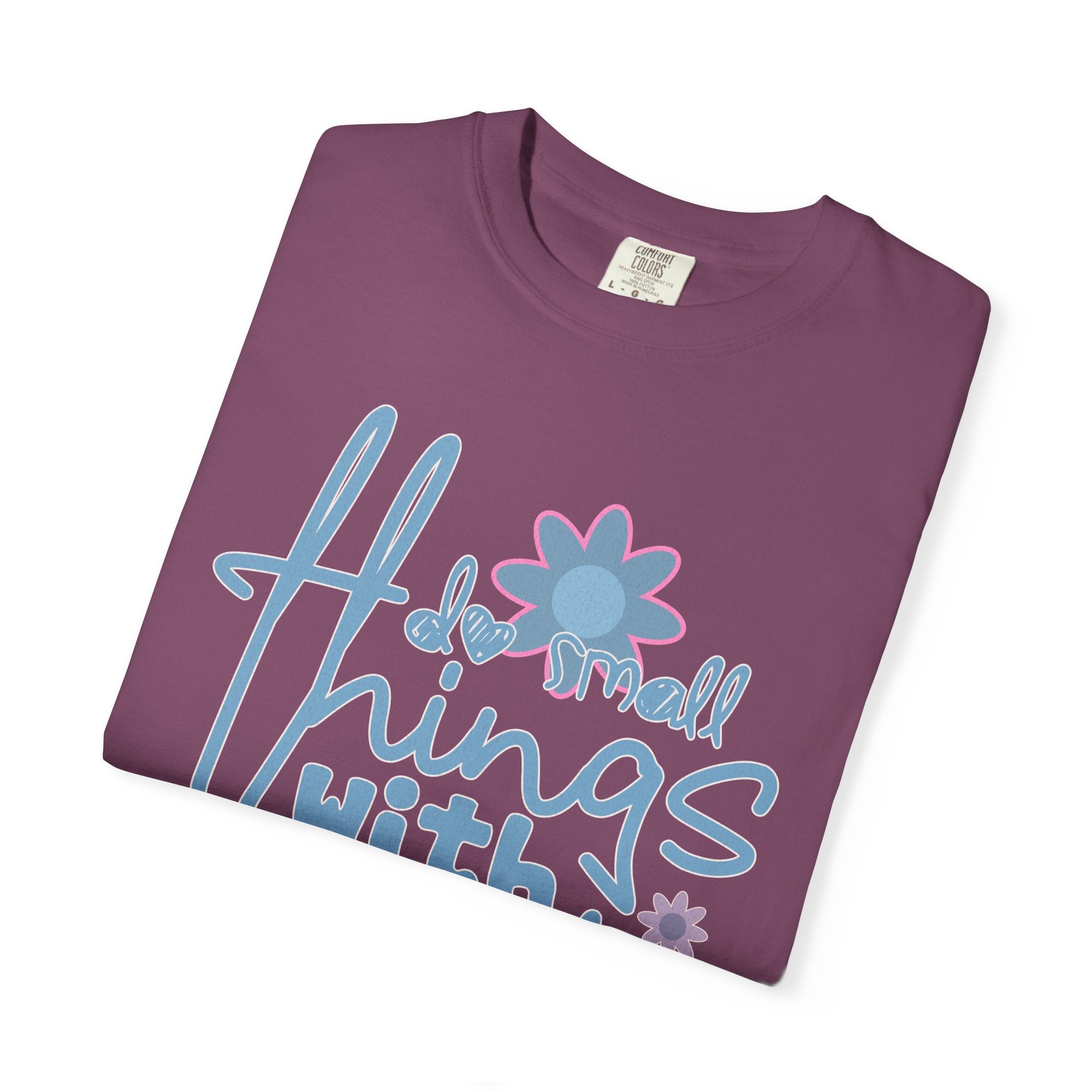Textured Retro Great Love Graphic Tee