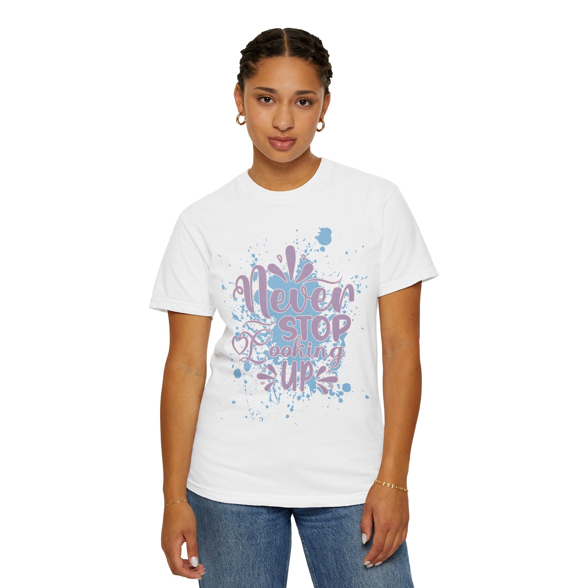 Retro Never Stop Looking Up Tee Textured Inspirational Graphic T-Shirt