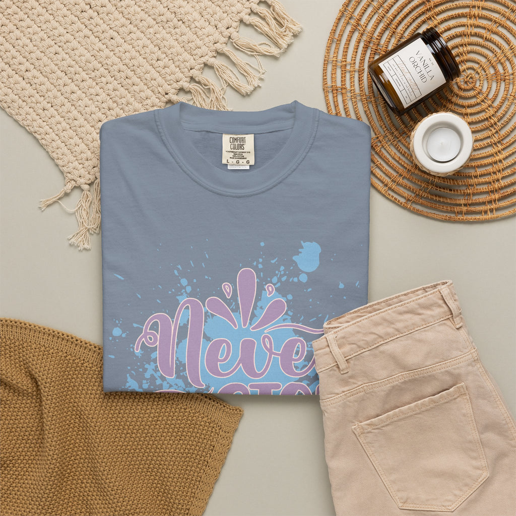 Retro Never Stop Looking Up Tee Textured Inspirational Graphic T-Shirt