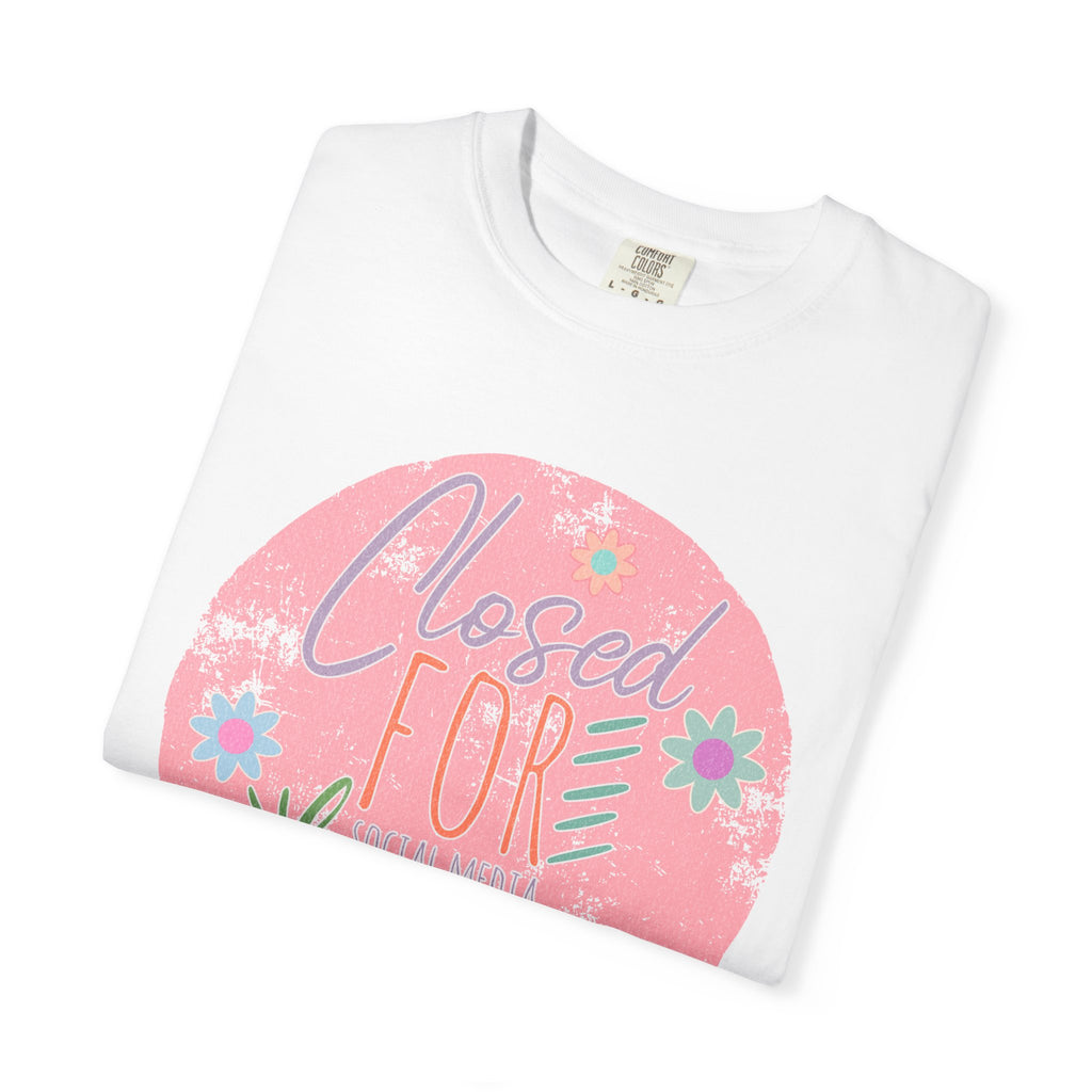 Closed For Detox Textured T‑Shirt — Cute Floral Wellness Tee