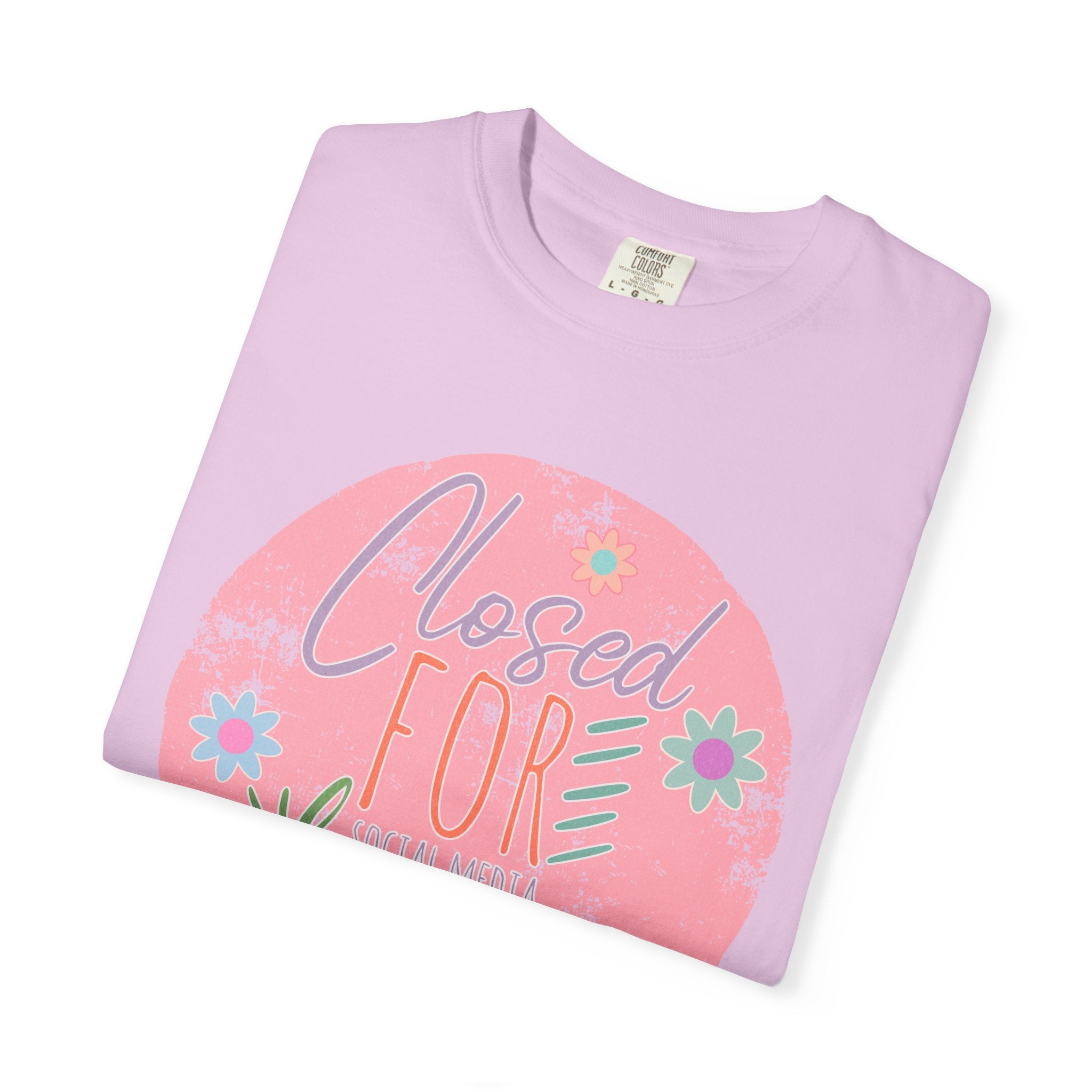 Closed For Detox Textured T‑Shirt — Cute Floral Wellness Tee