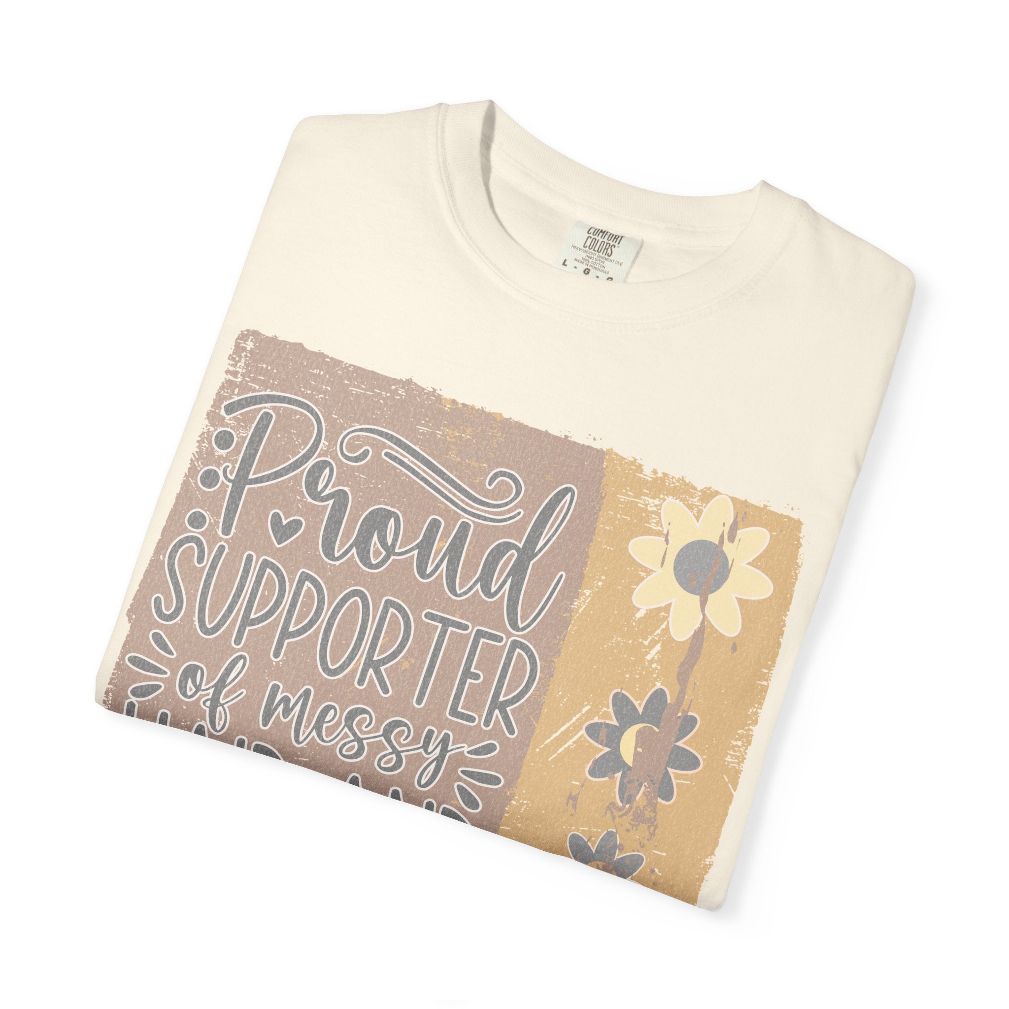 Supporter of Messy Hair and Sweatpants Textured T-Shirt