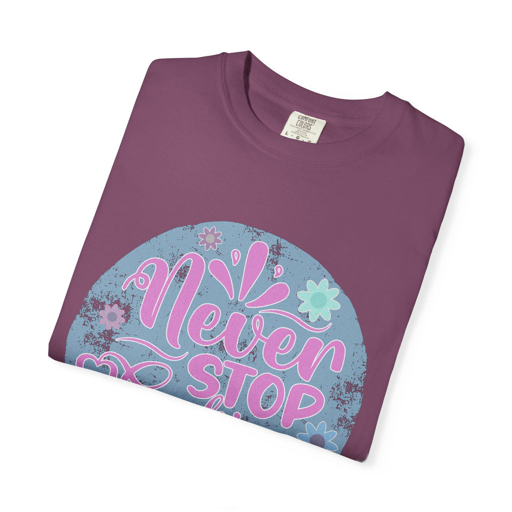 Textured T-Shirt — "Never Stop Looking Up" Inspirational Graphic Tee