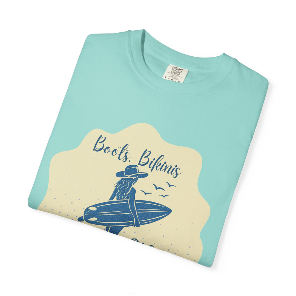 Textured Surf Vibes T-Shirt — 'Beach, Bikinis & Beach Days' Vintage Surf Graphic