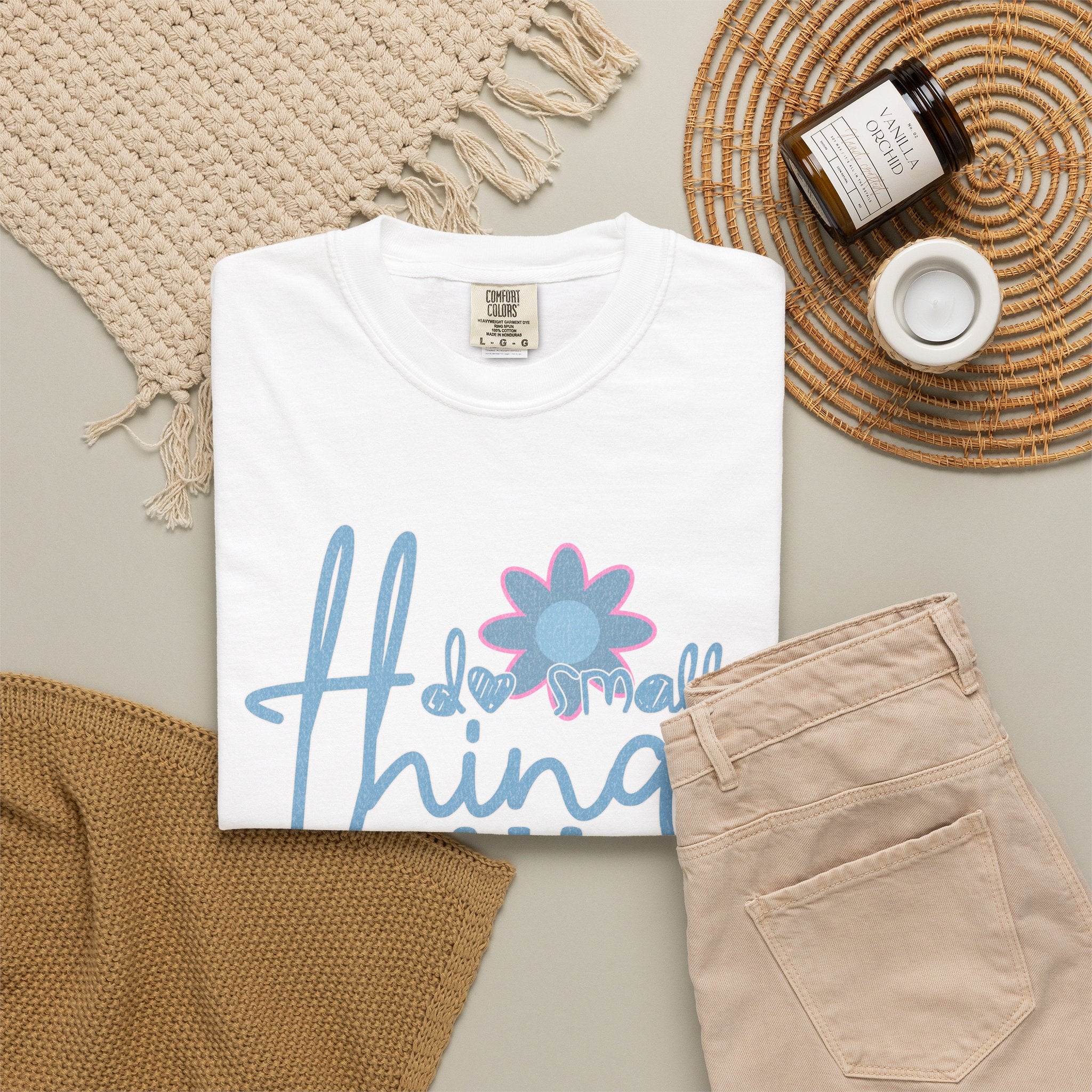 Textured Retro Great Love Graphic Tee