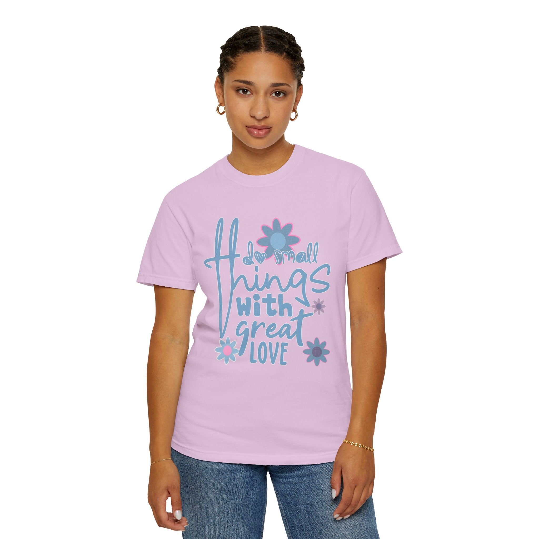 Textured Retro Great Love Graphic Tee