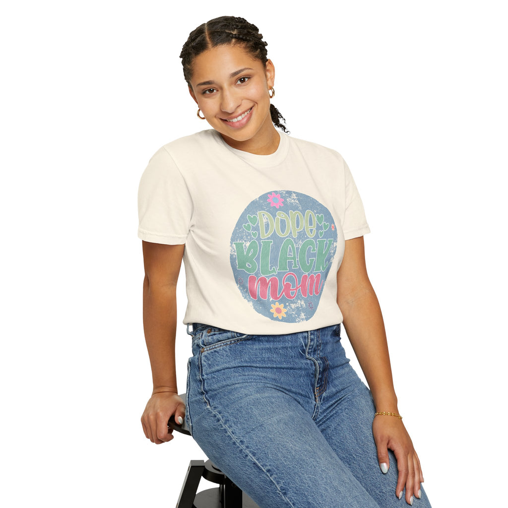 Dope Black Mom Textured T-Shirt — Floral Retro Circle Graphic Tee for Mothers