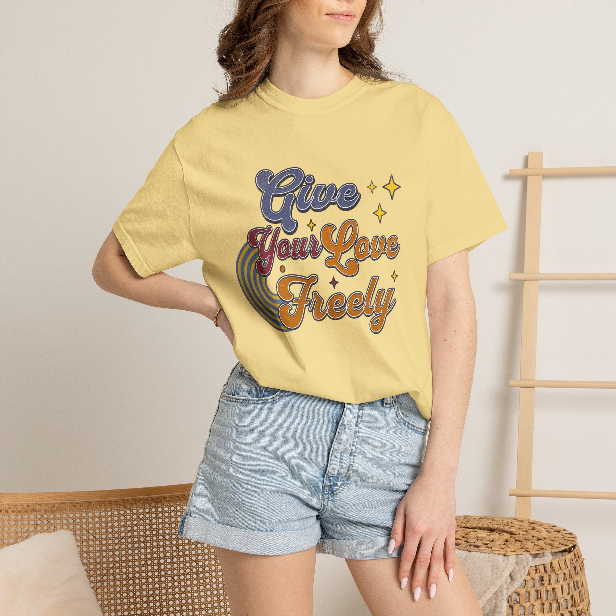 Textured Give Your Love Freely Retro Graphic T-Shirt