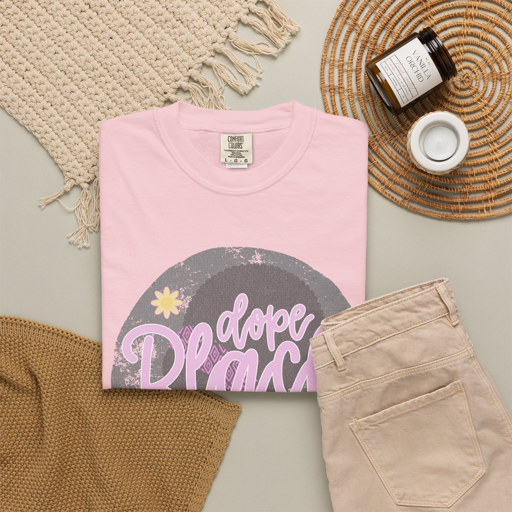 Dope Black Mom Textured  T-Shirt — Retro Script Graphic Tee for Proud Moms