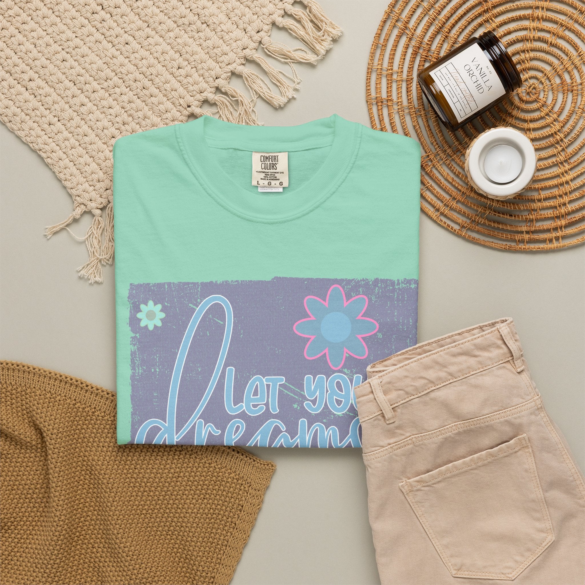 Textured Dream Big Floral T-Shirt — "Live Your Dreams" Inspirational Graphic Tee