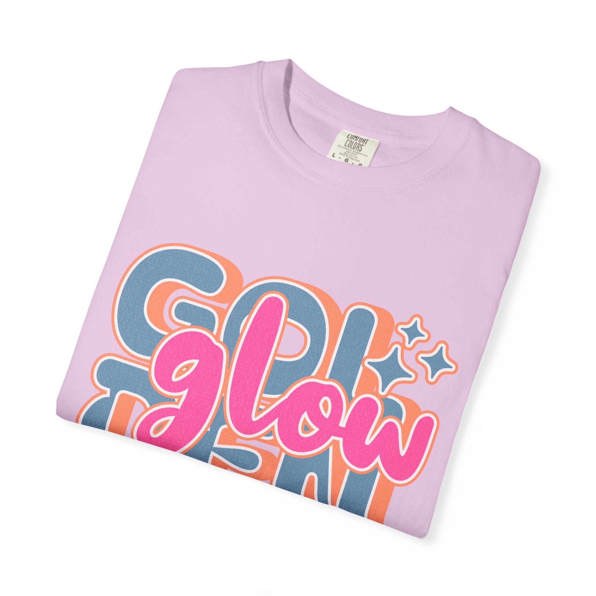 Golden Glow Retro Graphic Textured T-Shirt