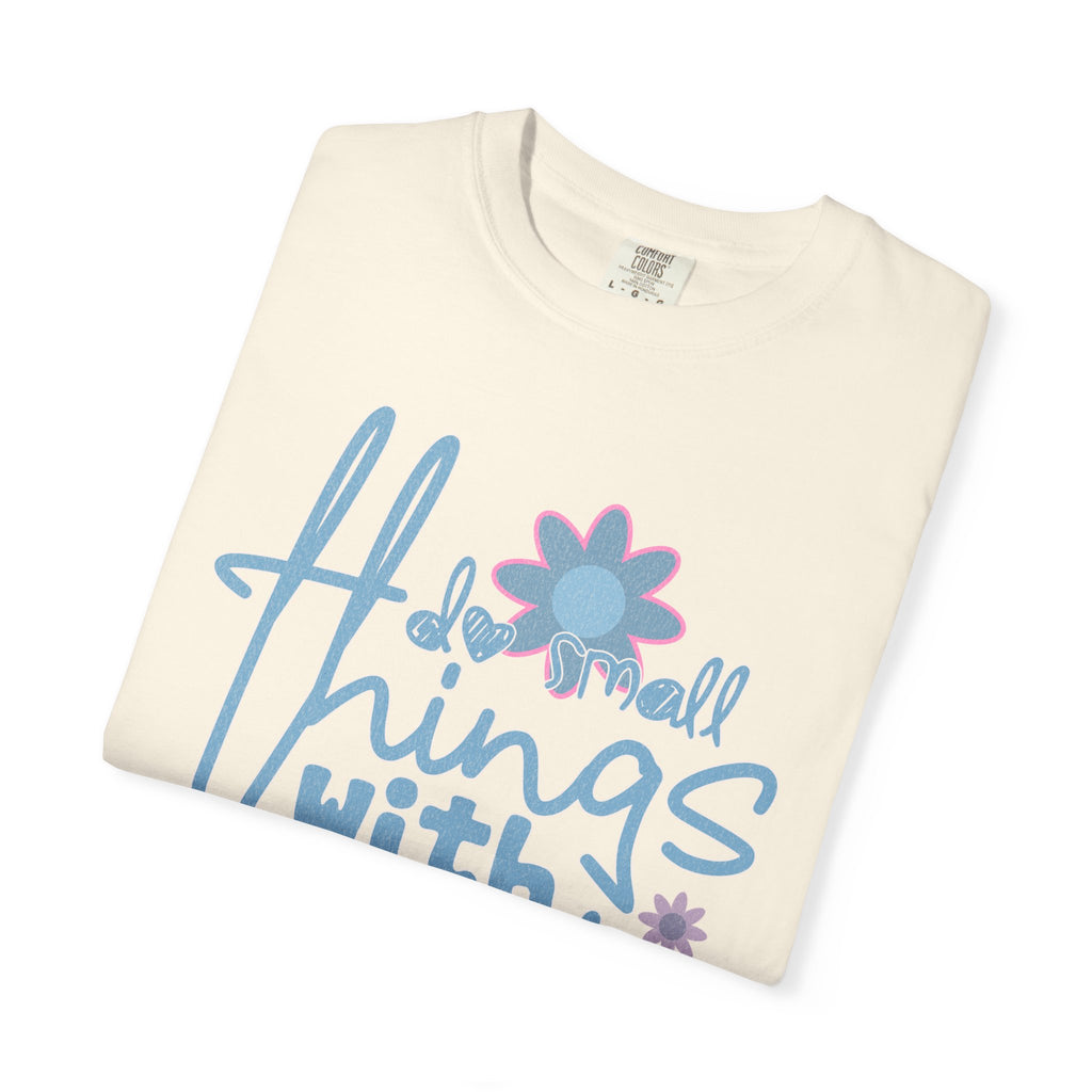 Textured Retro Great Love Graphic Tee