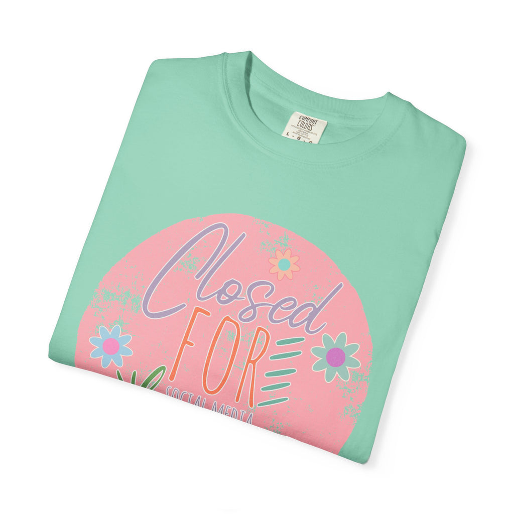 Closed For Detox Textured T‑Shirt — Cute Floral Wellness Tee