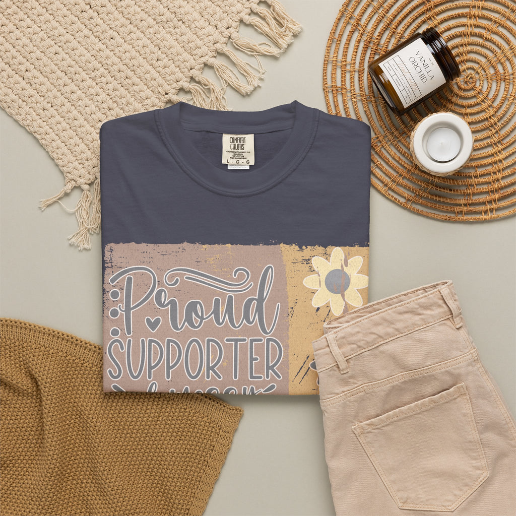 Supporter of Messy Hair and Sweatpants Textured T-Shirt