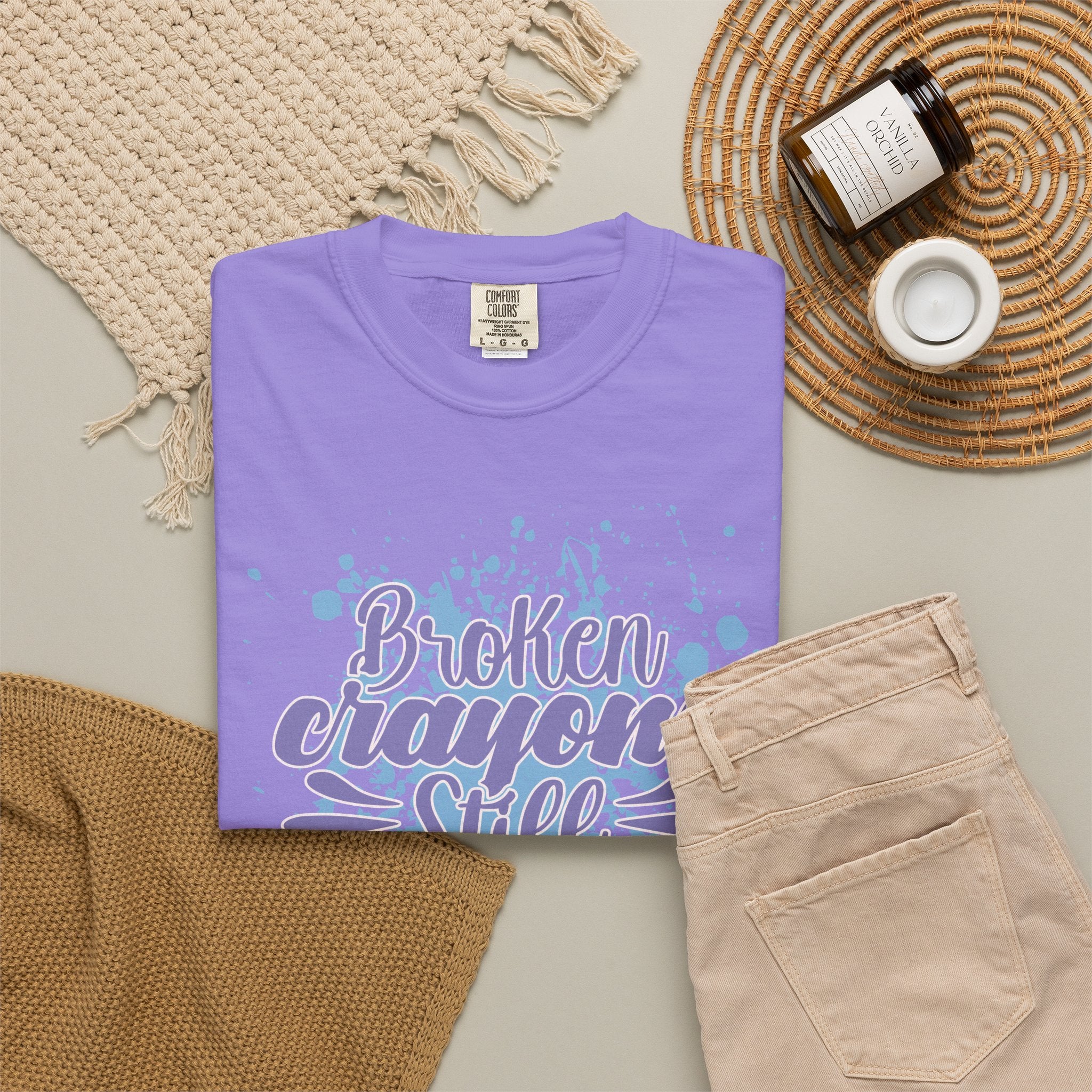 Broken Crayons Still Color  Textured T-Shirt — Inspirational Art Quote Tee
