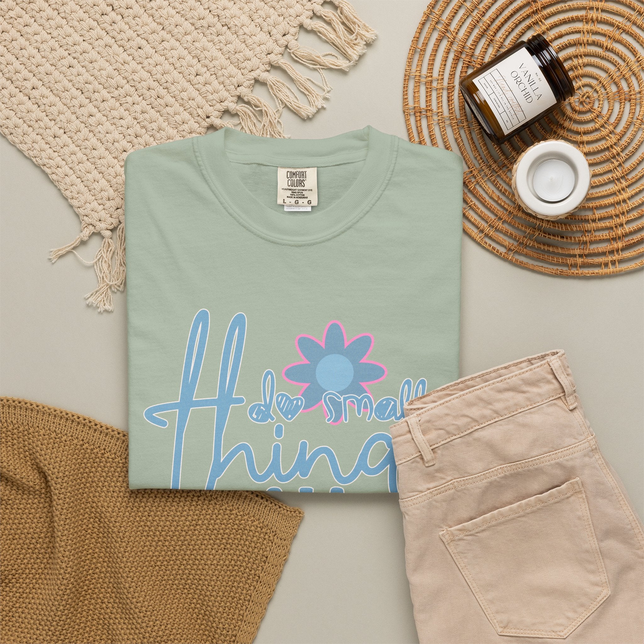 Textured Retro Great Love Graphic Tee