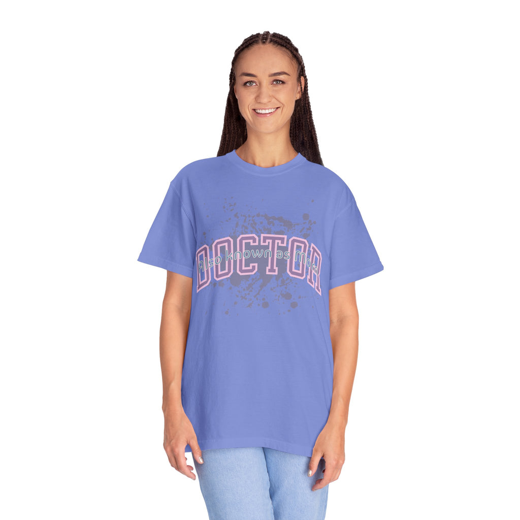 Doctor Also Known As Mom Textured T-Shirt — Retro Pink & Purple Splatter Medical Shirt