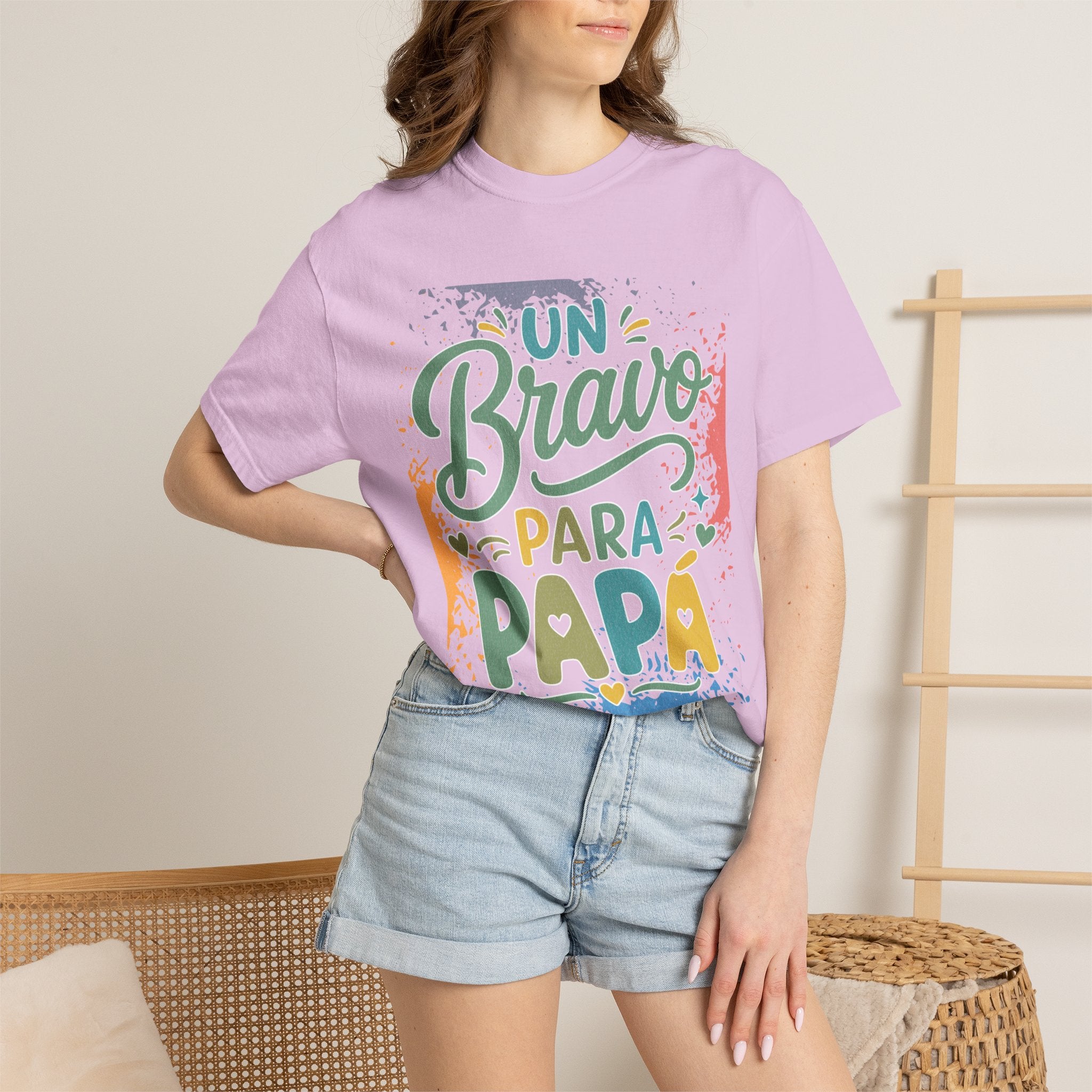 On Bravo Para Papá Textured T-Shirt — Colorful Father’s Day Spanish Dad Tee