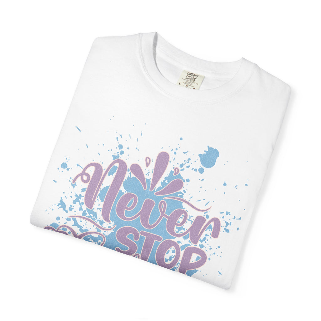 Retro Never Stop Looking Up Tee Textured Inspirational Graphic T-Shirt