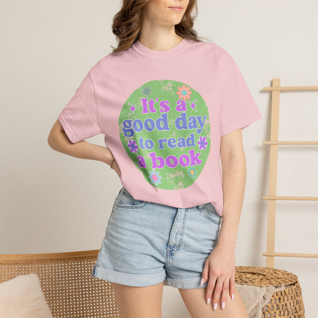 It's a Good Day to Read a Book Textured T-Shirt