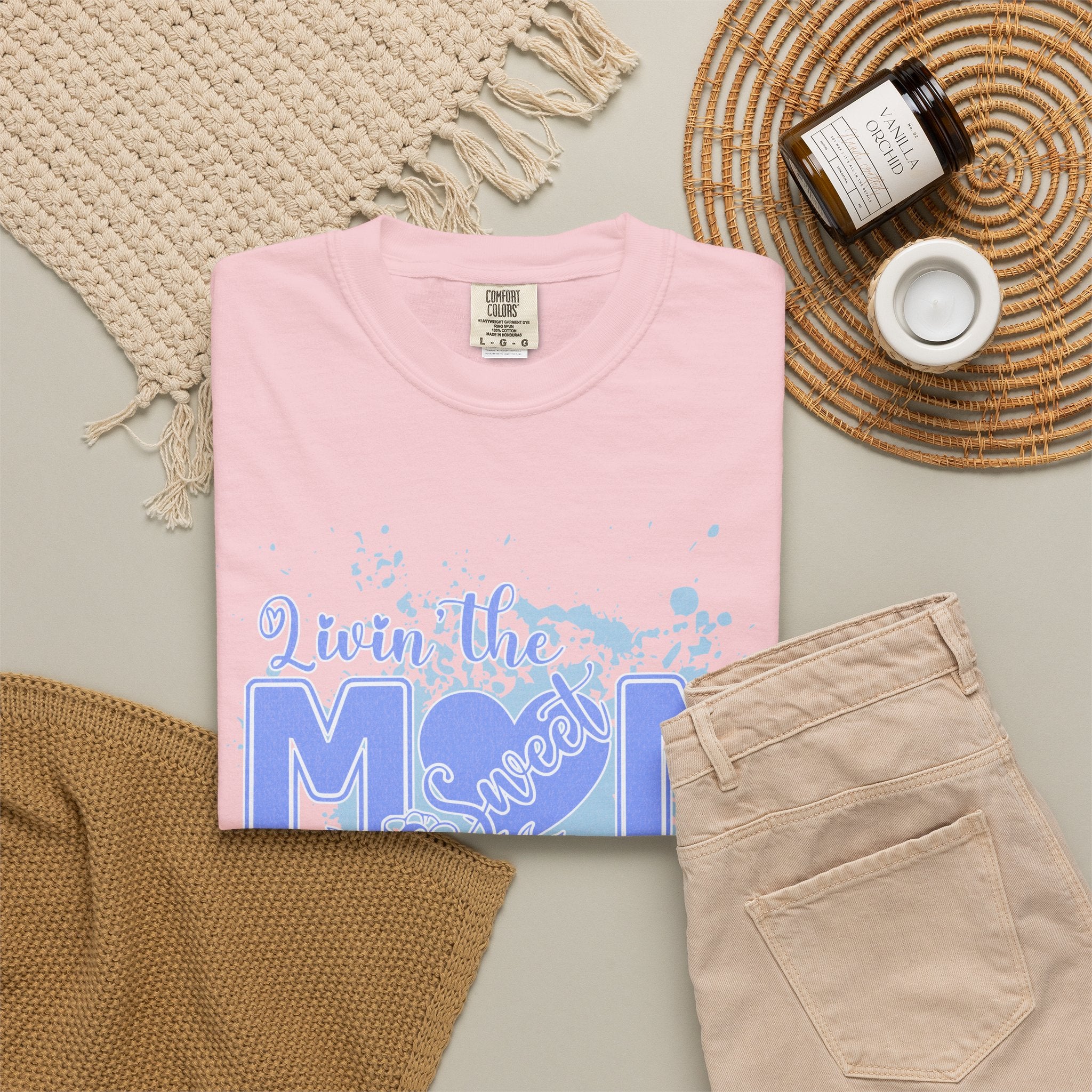 Mom Life T-Shirt - Livin' the Mom Life Graphic Tee