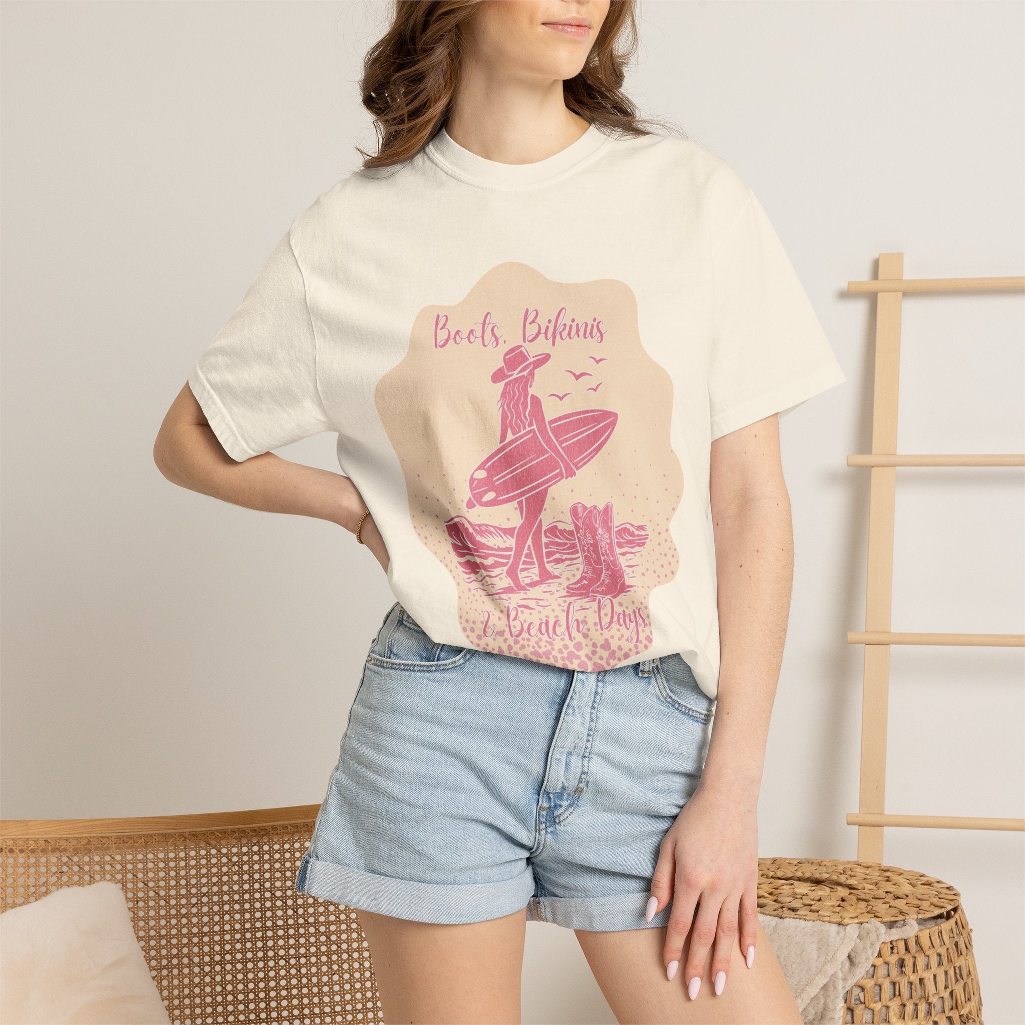 Textured Surf Beach Vintage T-Shirt — 'Beach Bums & Good Vibes' Retro Surf Graphic