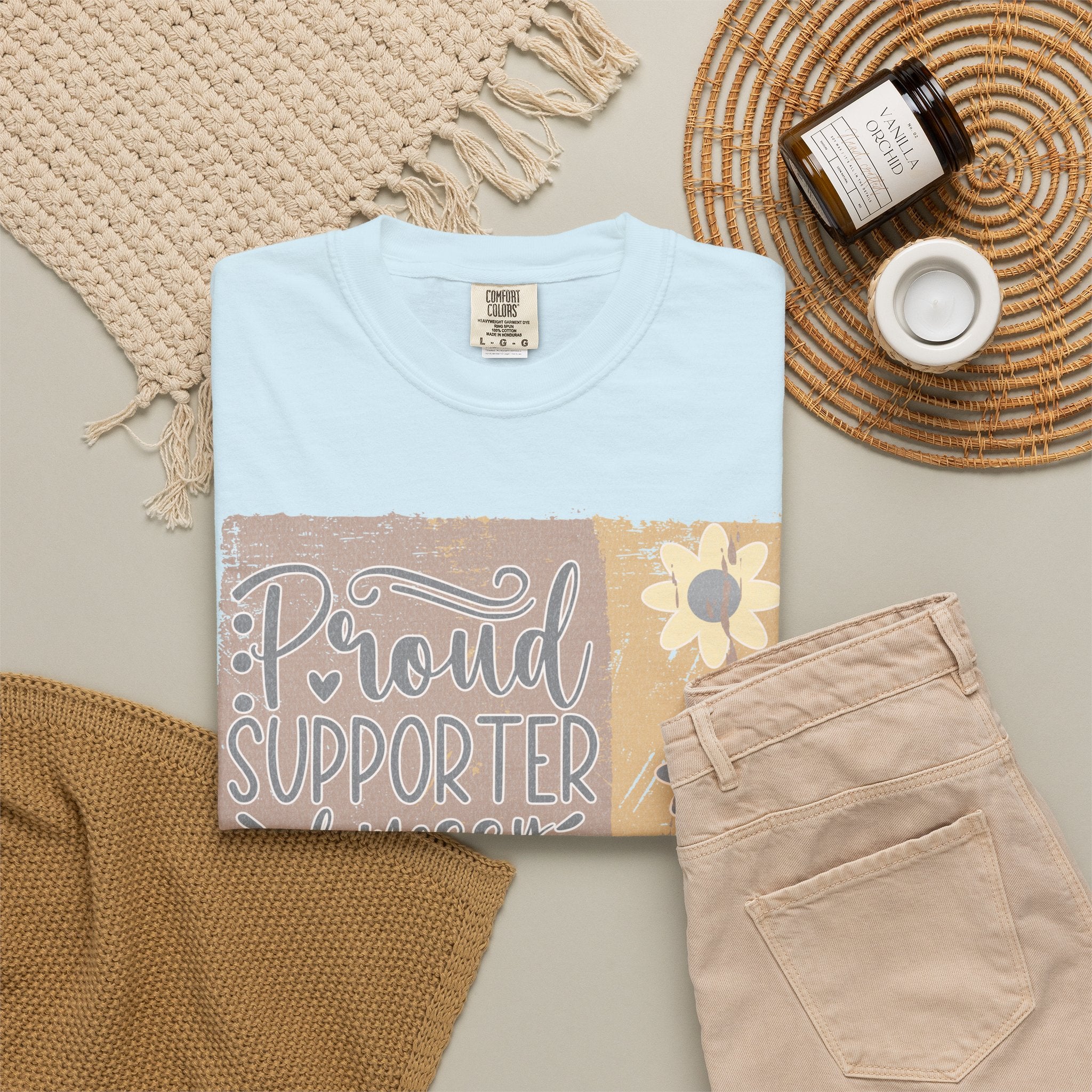 Supporter of Messy Hair and Sweatpants Textured T-Shirt