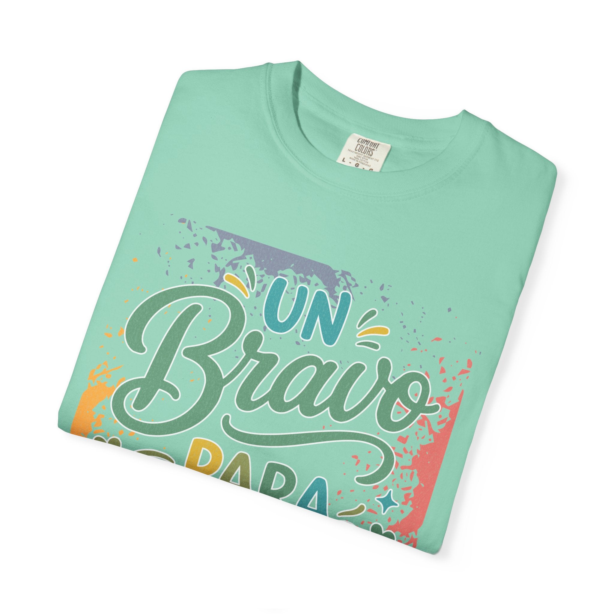On Bravo Para Papá Textured T-Shirt — Colorful Father’s Day Spanish Dad Tee