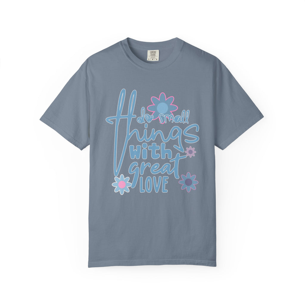 Textured Retro Great Love Graphic Tee