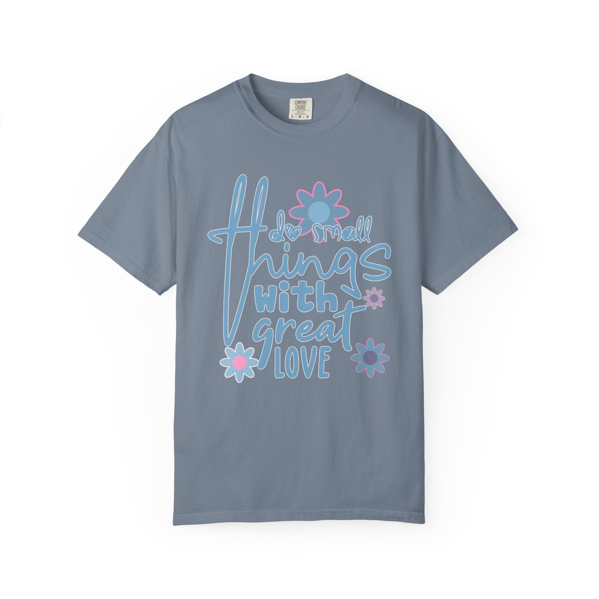 Textured Retro Great Love Graphic Tee