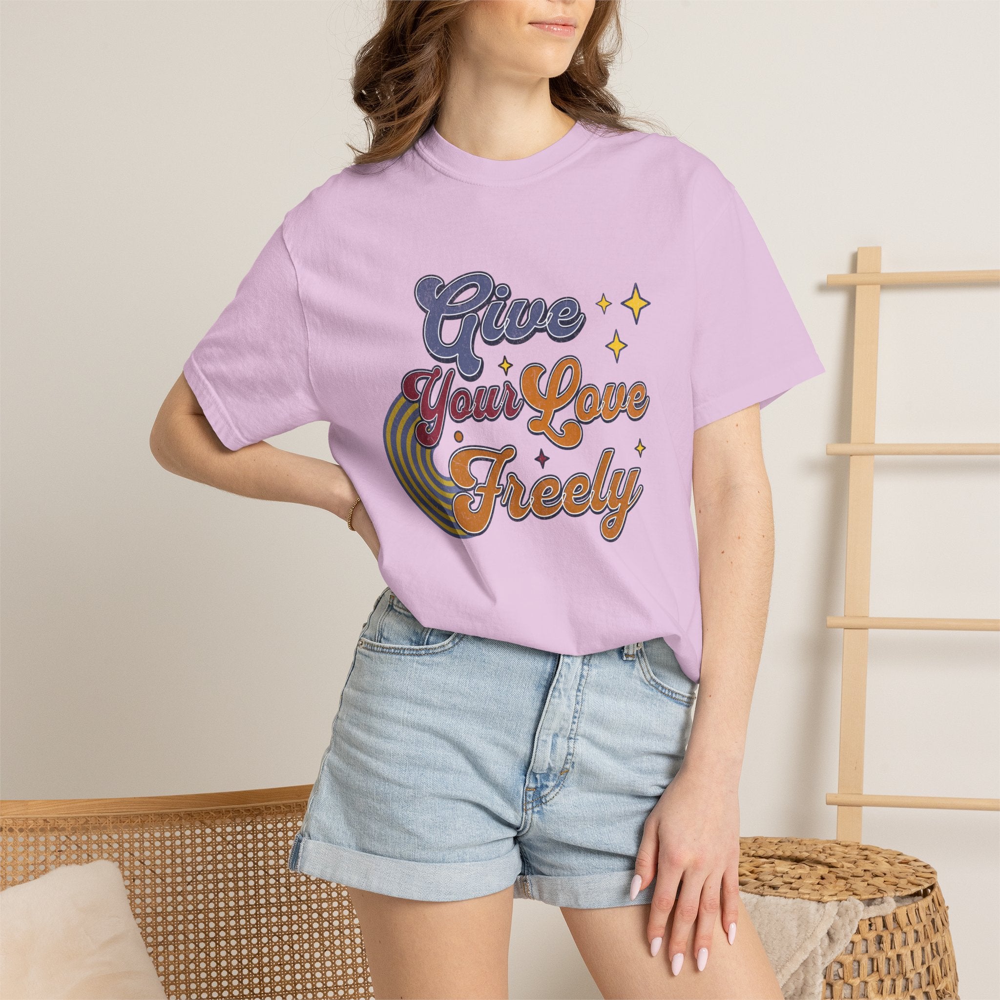 Textured Give Your Love Freely Retro Graphic T-Shirt