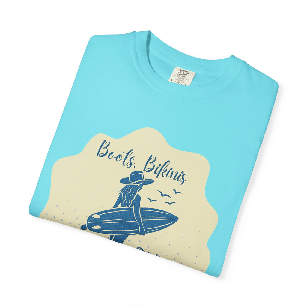 Textured Surf Vibes T-Shirt — 'Beach, Bikinis & Beach Days' Vintage Surf Graphic