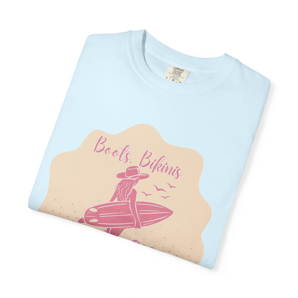 Textured Surf Beach Vintage T-Shirt — 'Beach Bums & Good Vibes' Retro Surf Graphic