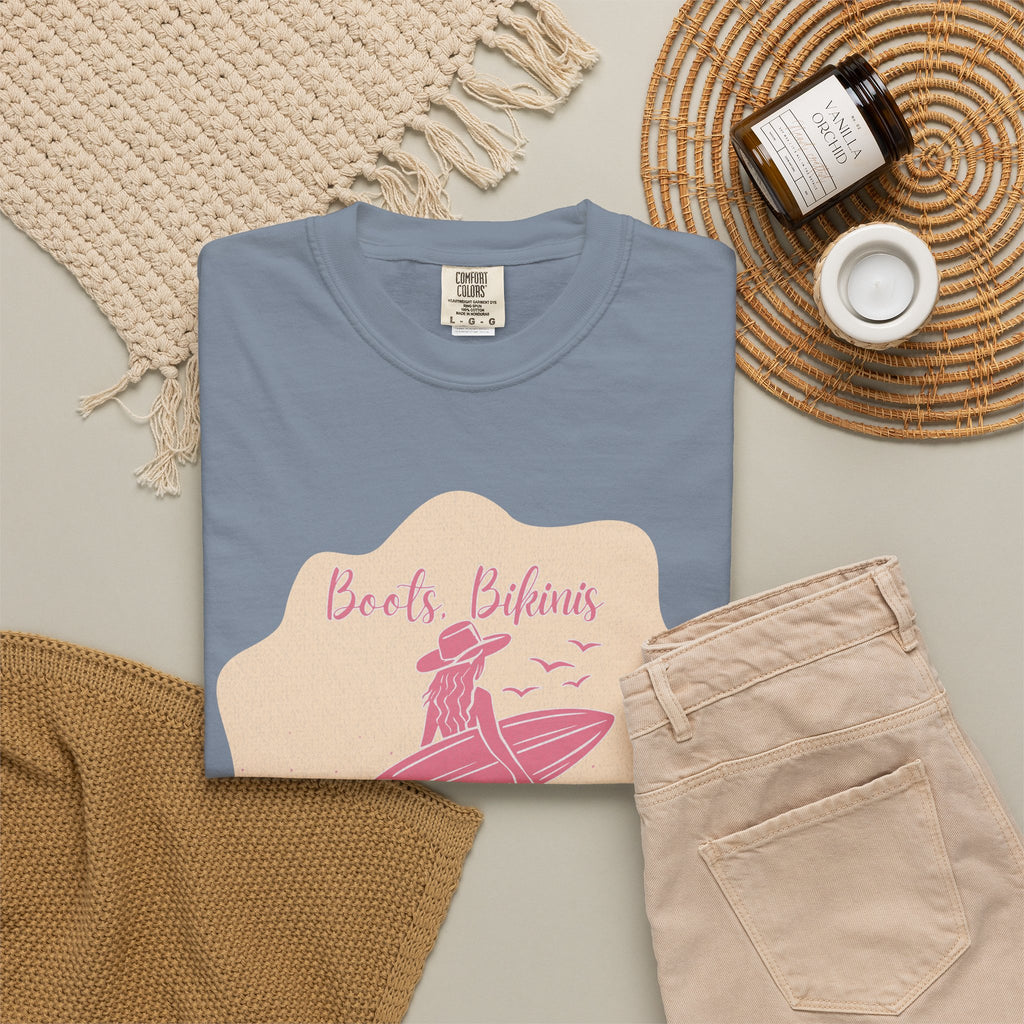 Textured Surf Beach Vintage T-Shirt — 'Beach Bums & Good Vibes' Retro Surf Graphic