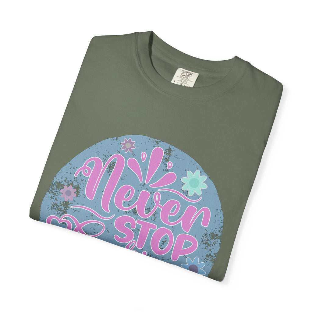 Textured T-Shirt — "Never Stop Looking Up" Inspirational Graphic Tee