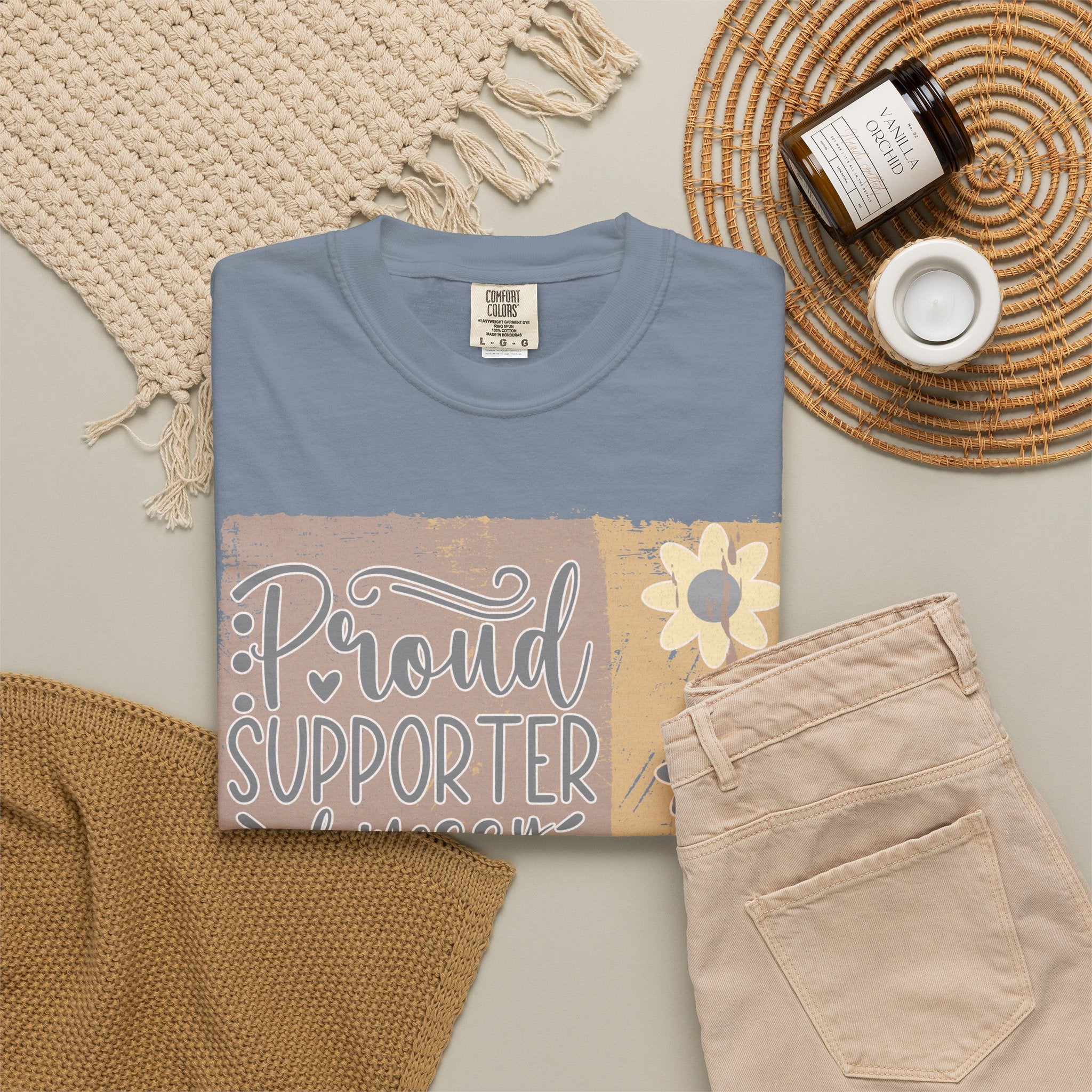 Supporter of Messy Hair and Sweatpants Textured T-Shirt