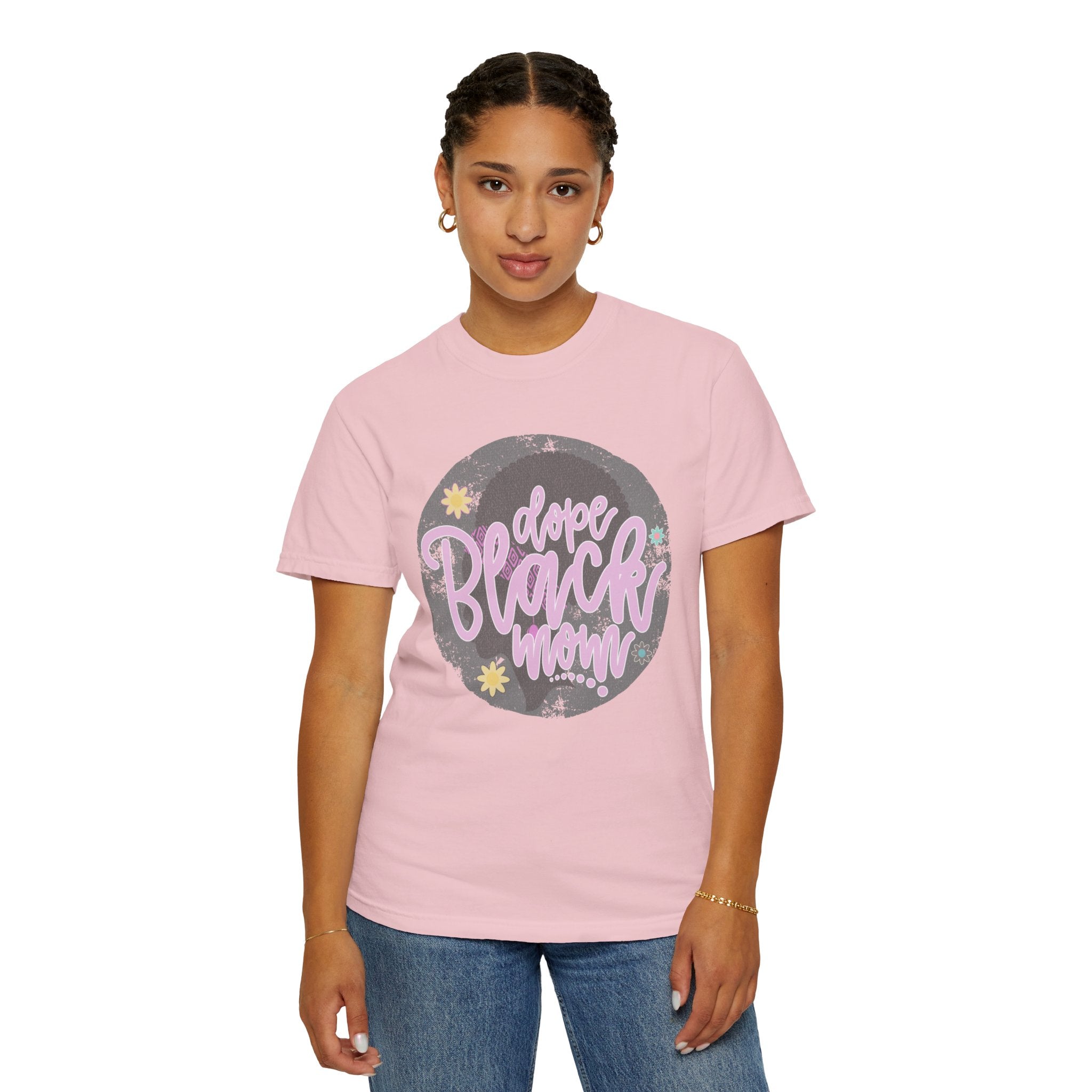 Dope Black Mom Textured  T-Shirt — Retro Script Graphic Tee for Proud Moms