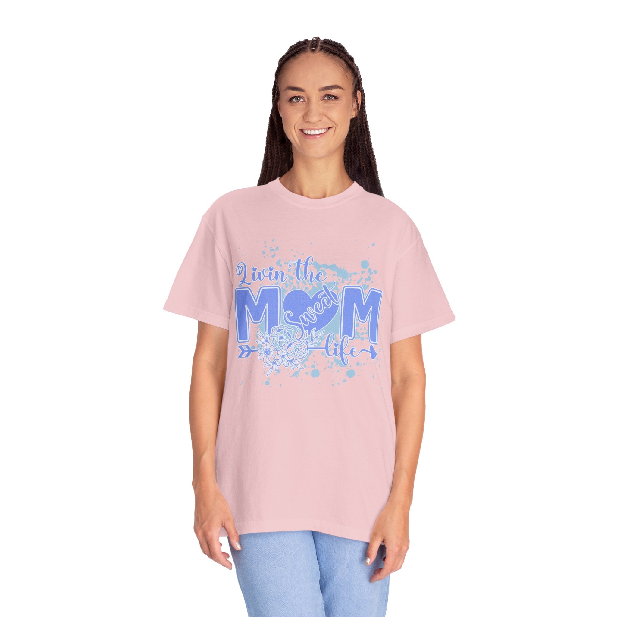 Mom Life T-Shirt - Livin' the Mom Life Graphic Tee