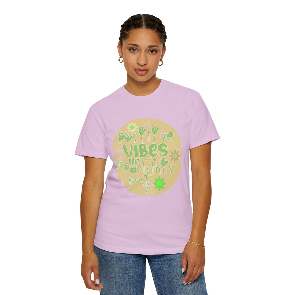 Textured Positive Vibes T-Shirt – "Positive Vibes Only" Retro Floral Graphic Tee