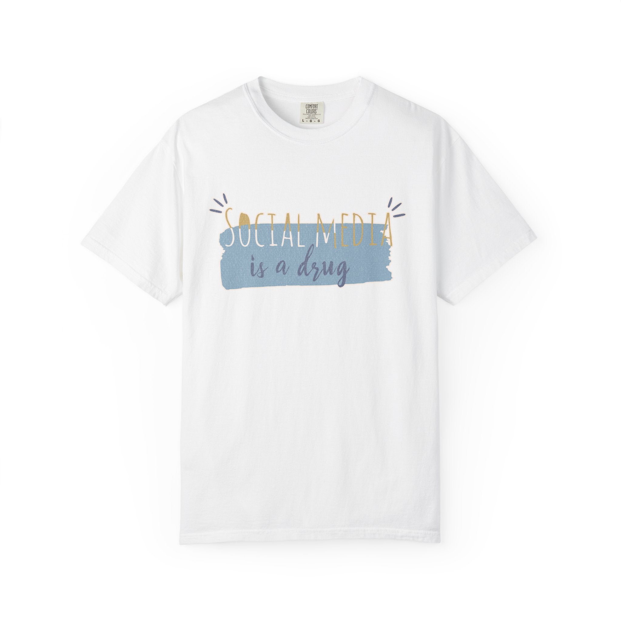 T-Shirt — “Social Media Is a Drug” Textured Graphic Tee, Casual Internet Humor Shirt