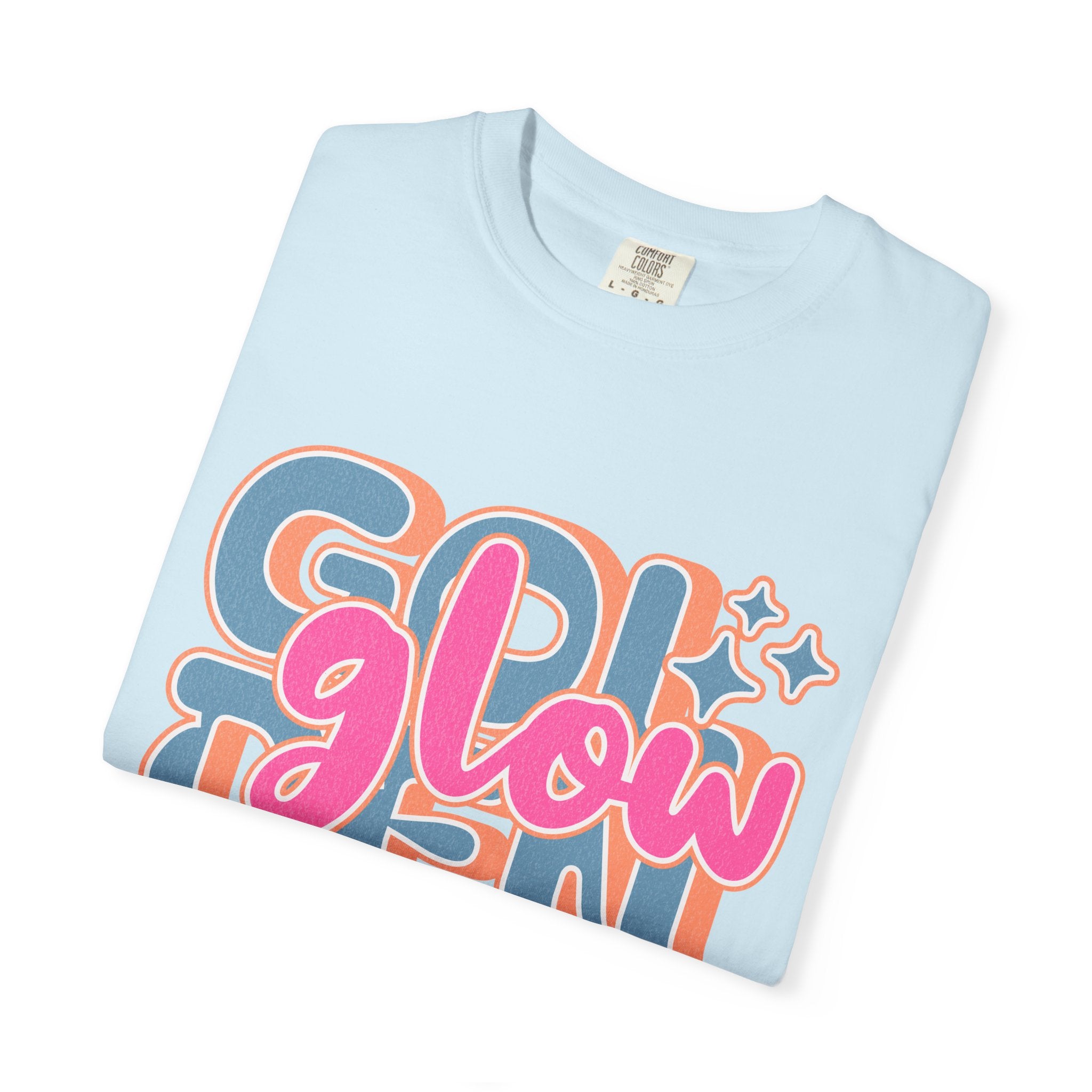 Golden Glow Retro Graphic Textured T-Shirt