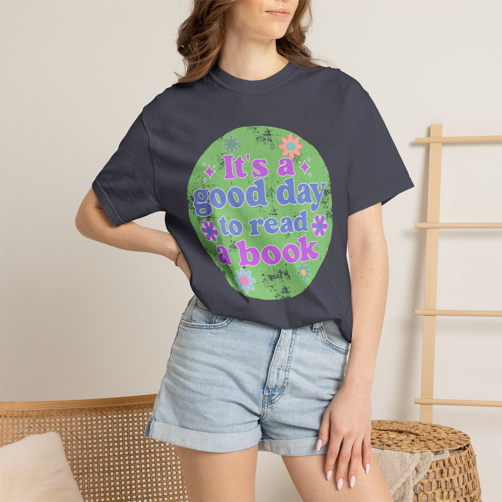 It's a Good Day to Read a Book Textured T-Shirt