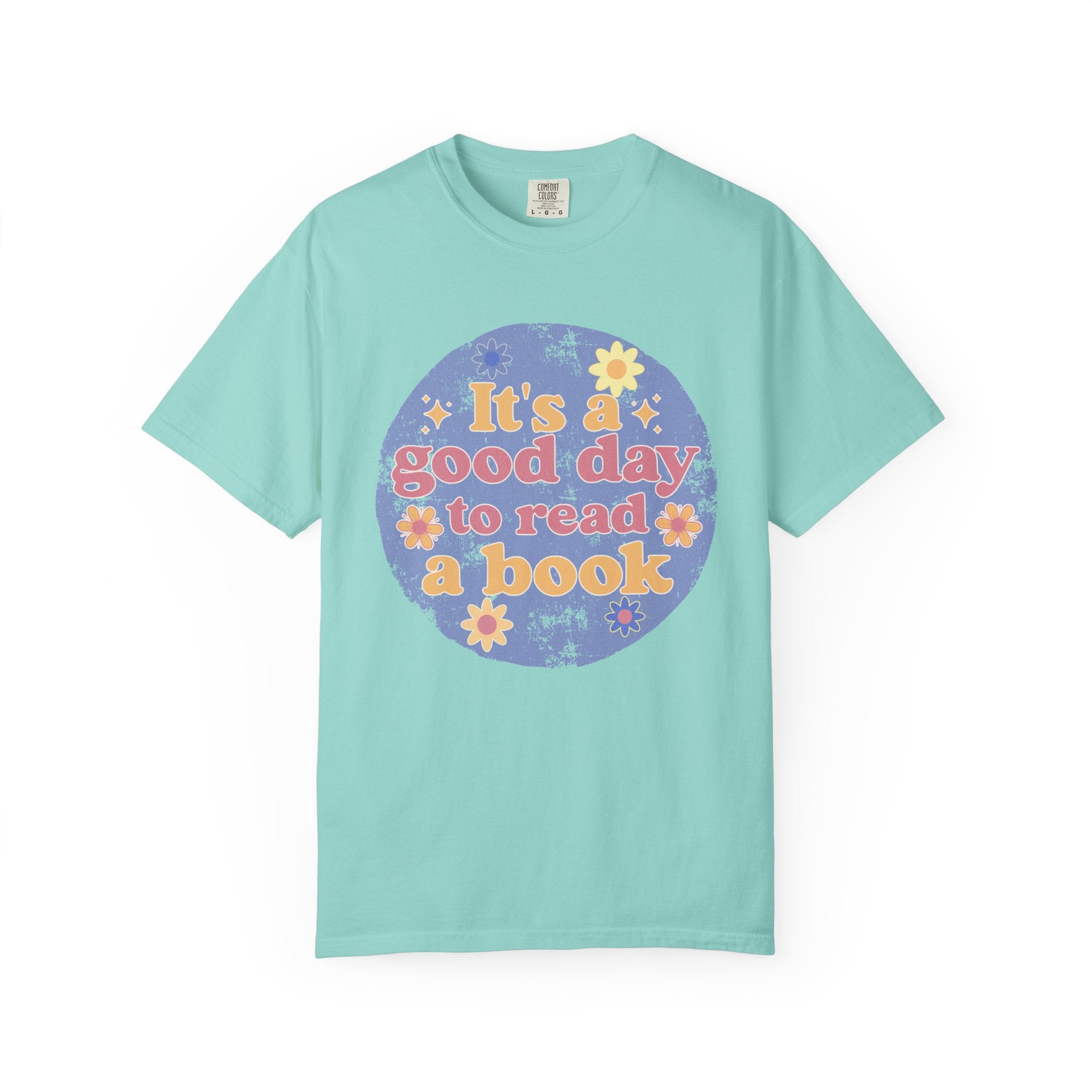 It's a Good Day to Read a Book Textured T-Shirt