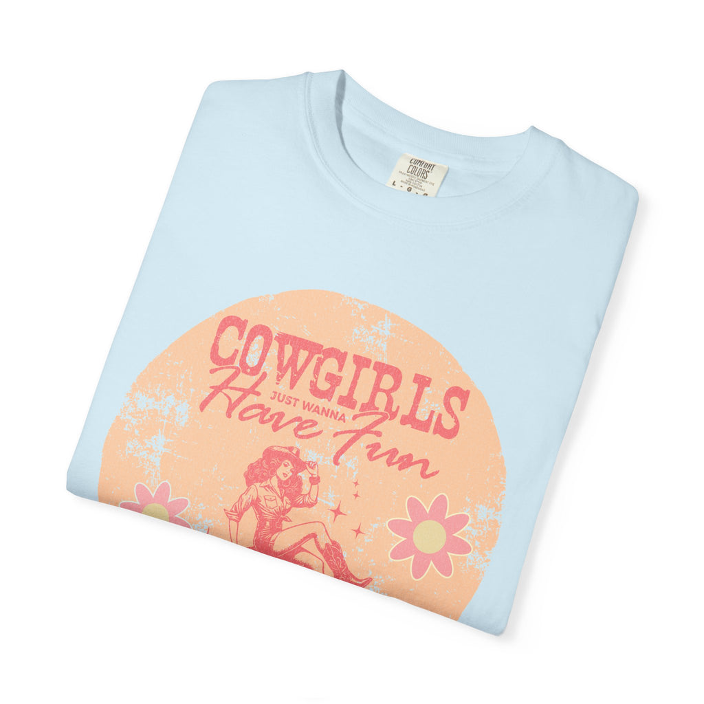 Cowgirls Just Wanna Have Fun Textured Retro Graphic T-Shirt