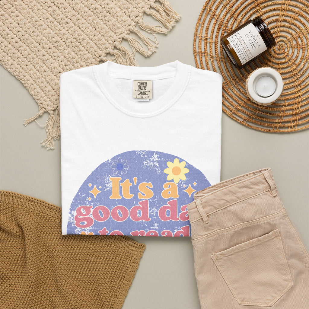 It's a Good Day to Read a Book Textured T-Shirt