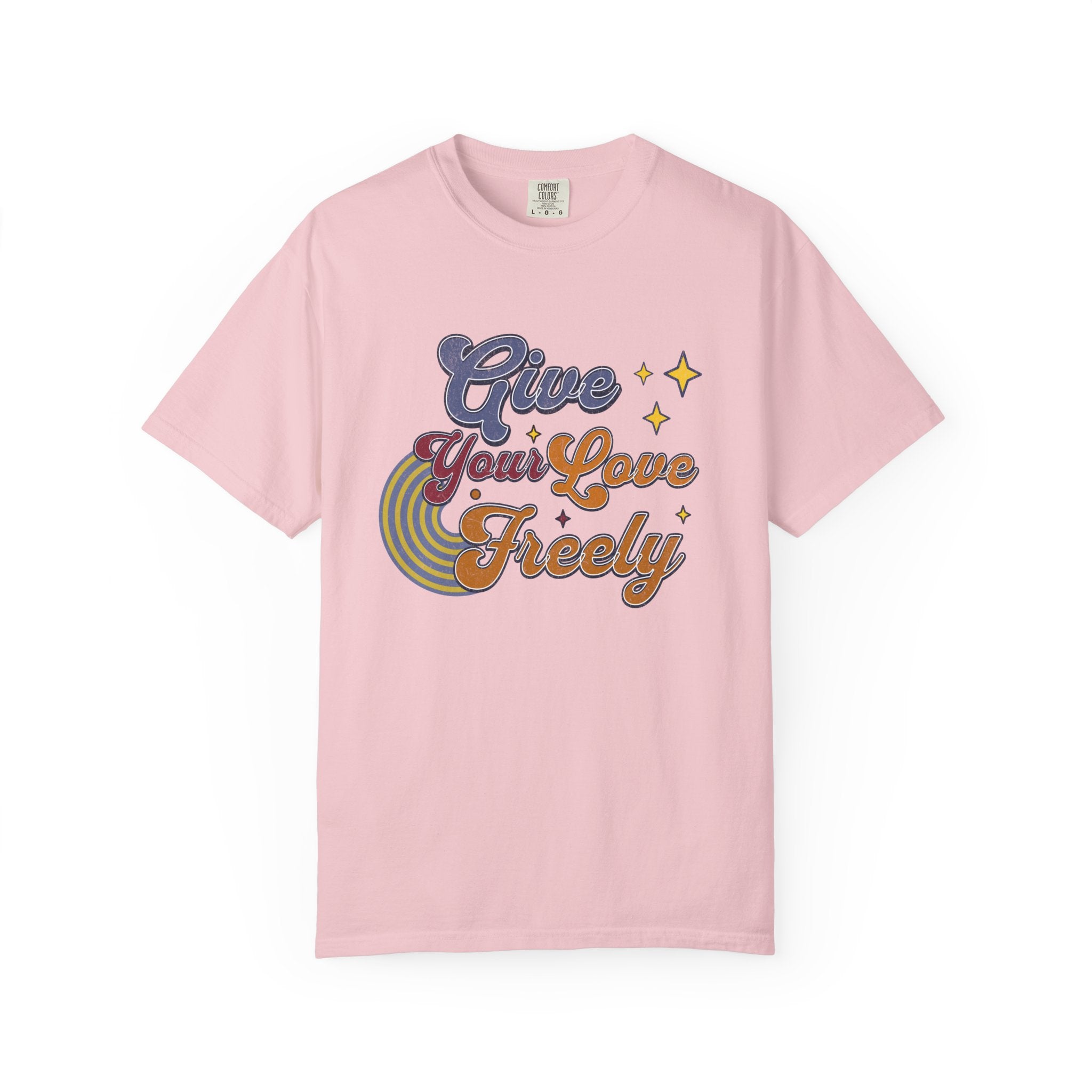 Textured Give Your Love Freely Retro Graphic T-Shirt