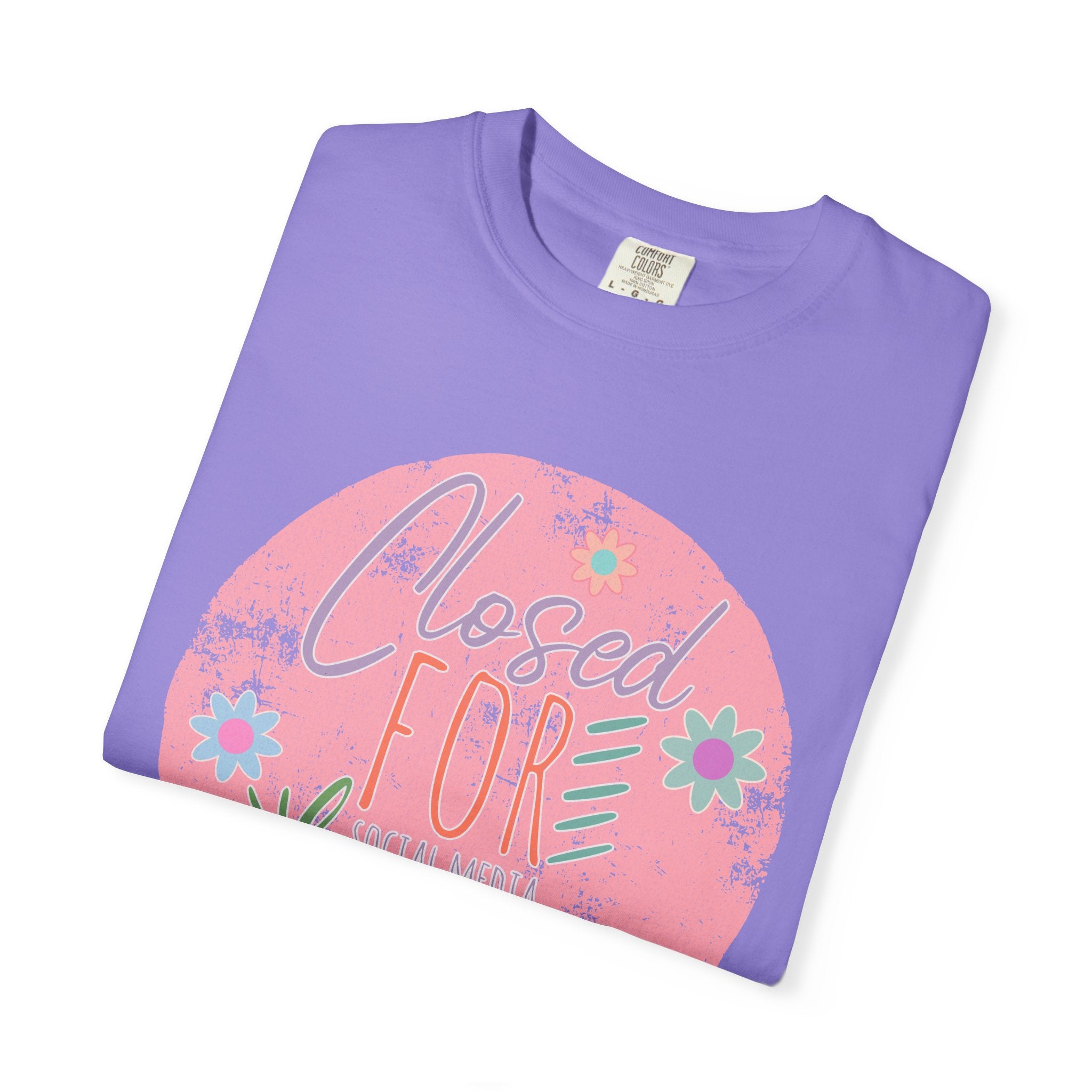 Closed For Detox Textured T‑Shirt — Cute Floral Wellness Tee