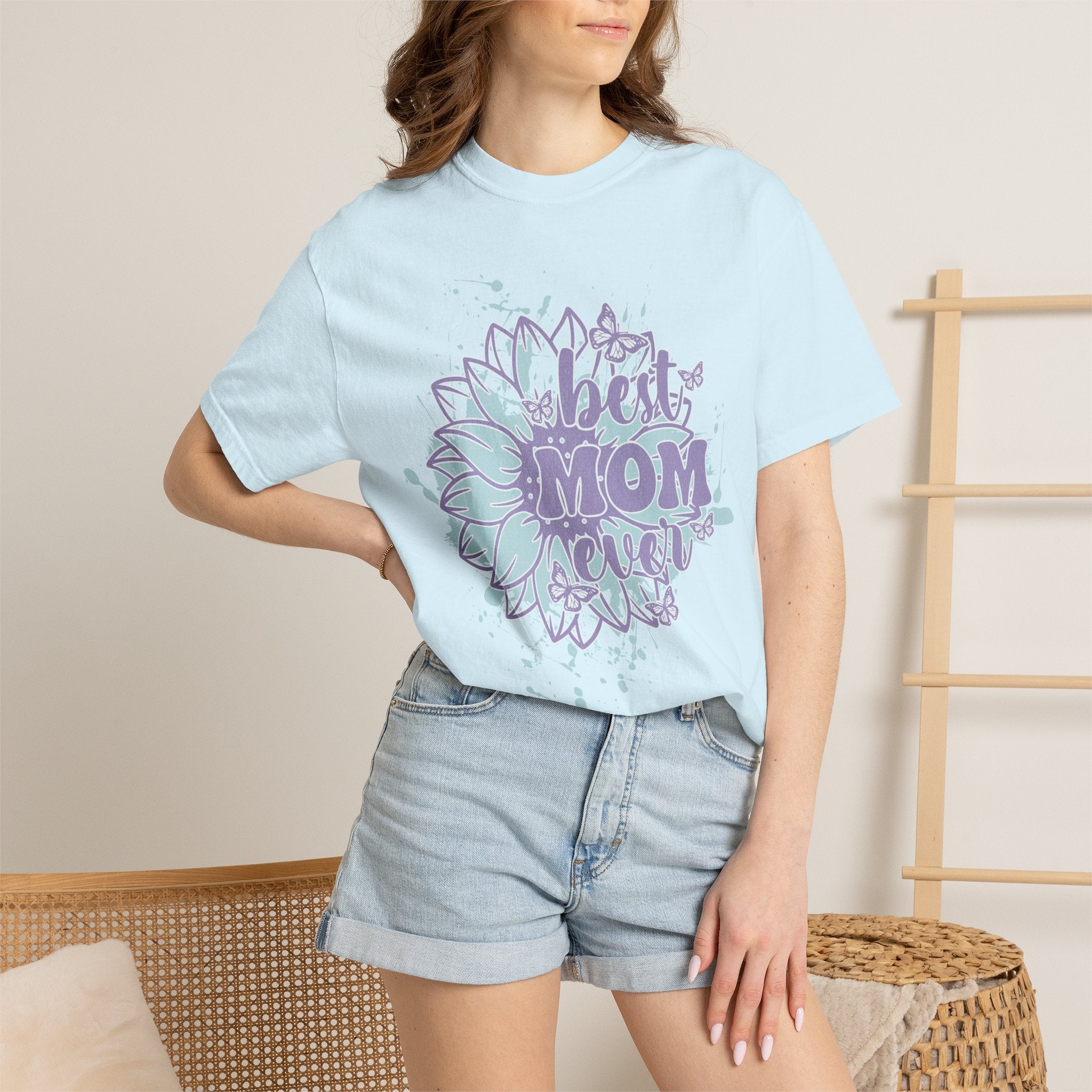 Mom Squad TexturedT-Shirt – 'Best Mom Ever' Floral Graphic Tee